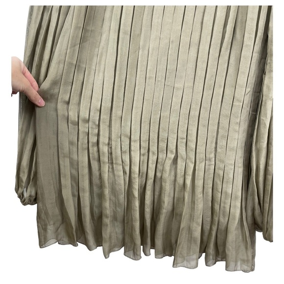 ANDY The-Ahn 100% Silk Pleated Olive Long Sleeved Tunic Size 10 - Picture 9 of 9